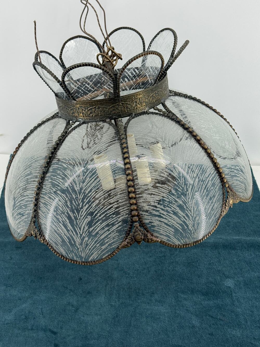 Hollywood Regency Sugar Textured Glass Petal Chandelier Brass 5 Light Vintage